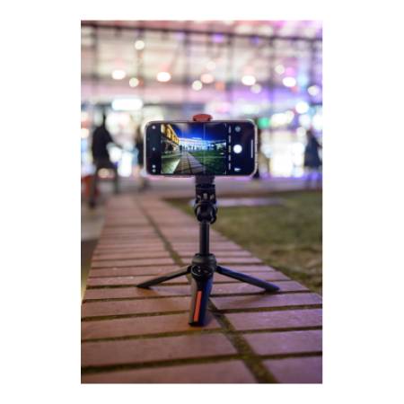 Fotopro SY-100 + SJ-86 Pro - mini statyw i selfie stick SY-100 + uchwyt do smartfona SJ-86 Pro - przykład użycia